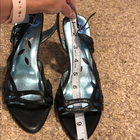 Donated 9/13/25. Exchange by Charles David Heels with Flaws 7.5 - Picture 12 of 16